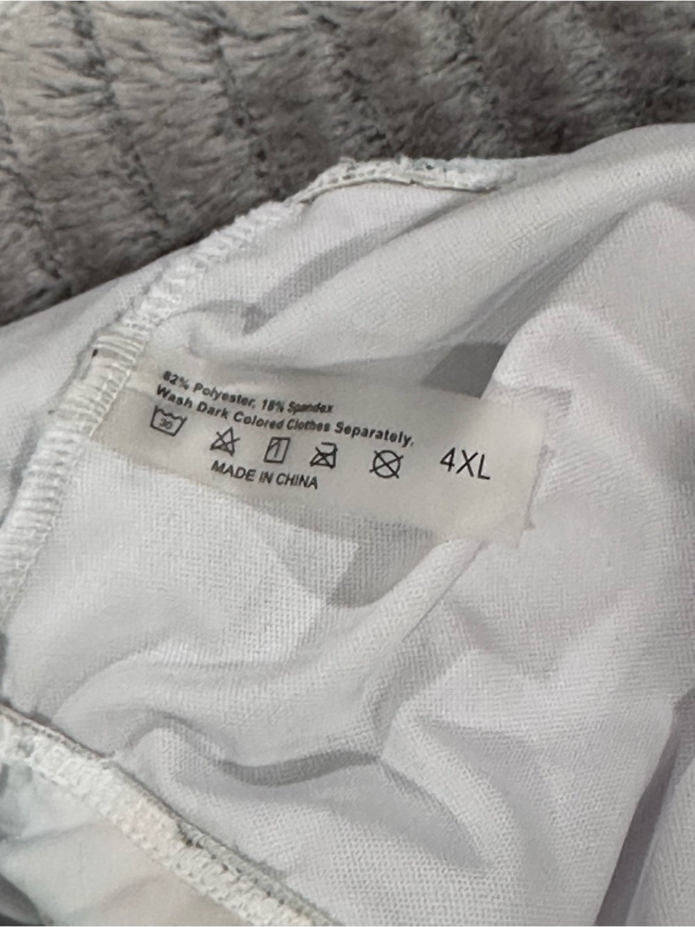 Women’s Plus Swim Top
Size 4XL - Picture 3 of 3